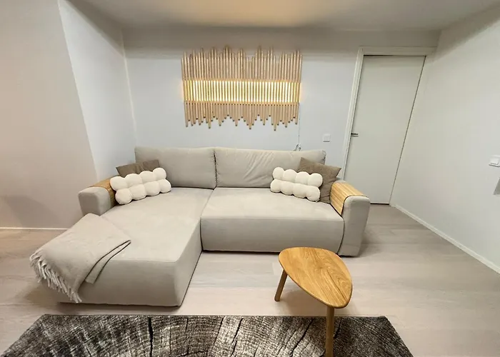 Viherpihan Toivo I 5g I Free Parking I Sauna エスポー